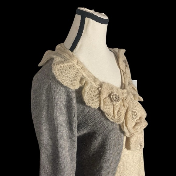 Anthropologie Field Flower Cashmere Blend Sweater Cardigan Womens L Ruffle Gray - Picture 4 of 8